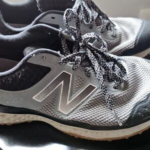 New Balance Black and Gray Athletic Shoes for Training